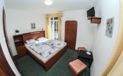 DOUBLE ROOM WITH EXTRA BED AND BALCONY – 110